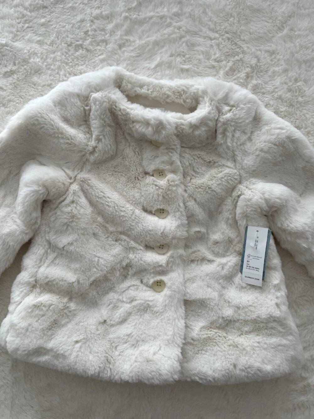 SALE! NWT OLD NAVY White Faux FUR Jacket Size 3T